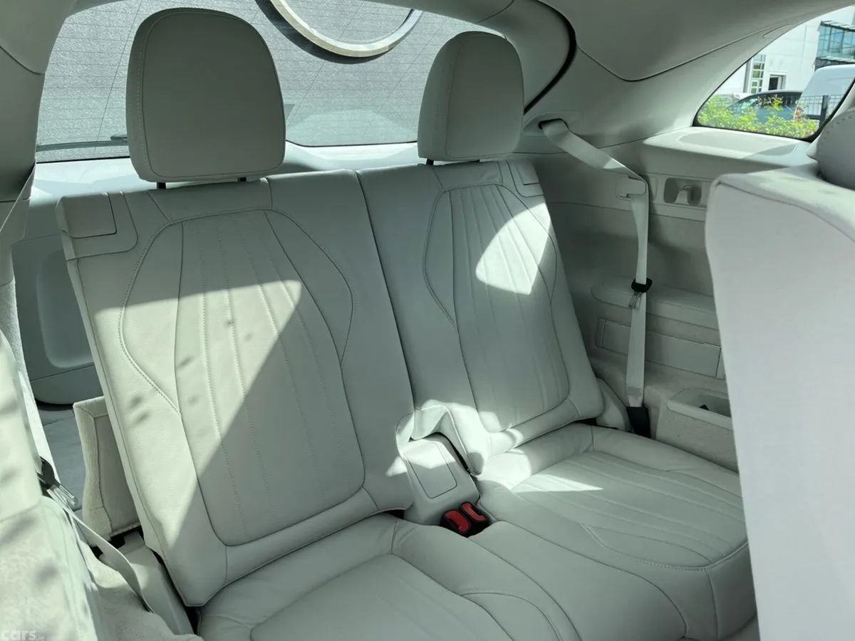 Mercedes-Benz EQS SUV, Electric, 2025, Blue