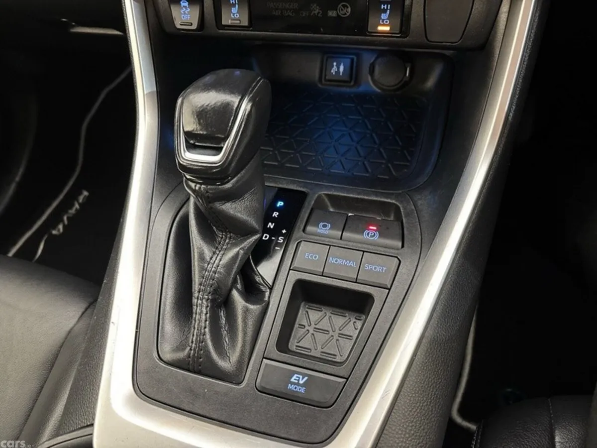 Toyota RAV4 SUV, Petrol Hybrid, 2019, Blue