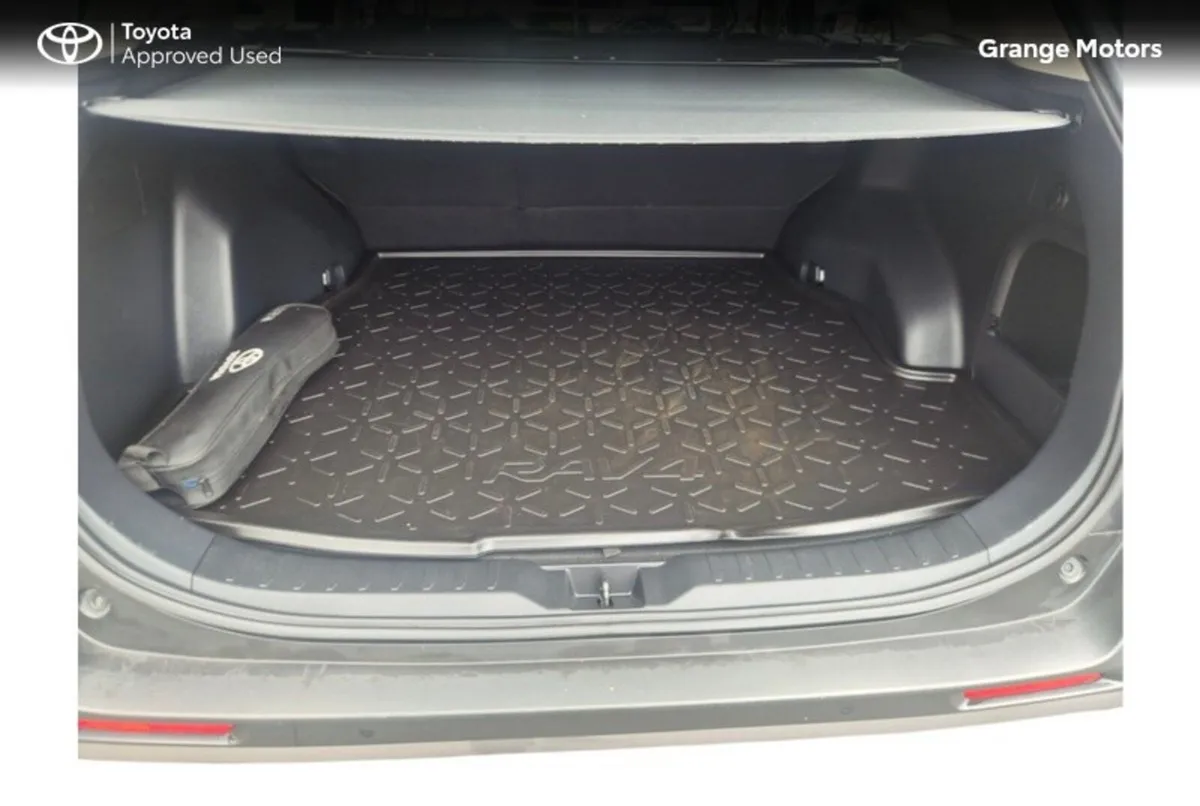 Toyota RAV4 SUV, Petrol Hybrid, 2021, Grey