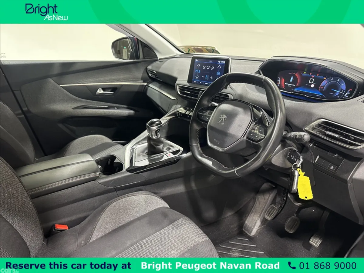 Peugeot 3008 MPV, Diesel, 2020, Red