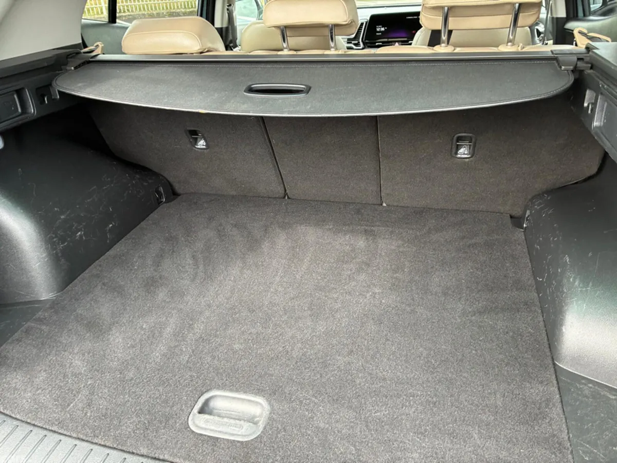 Kia Sportage MPV, Diesel Hybrid, 2023, Grey