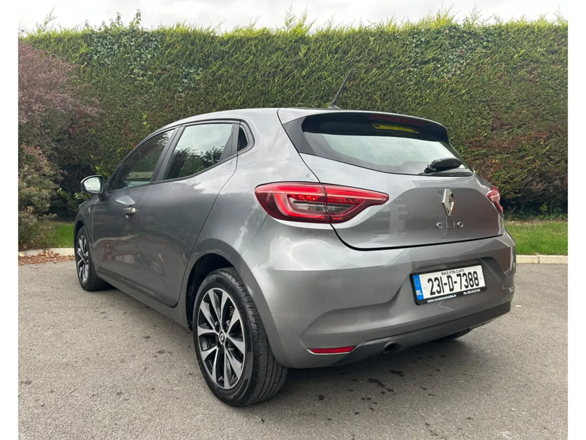 Renault Clio Hatchback, Petrol, 2023, Grey