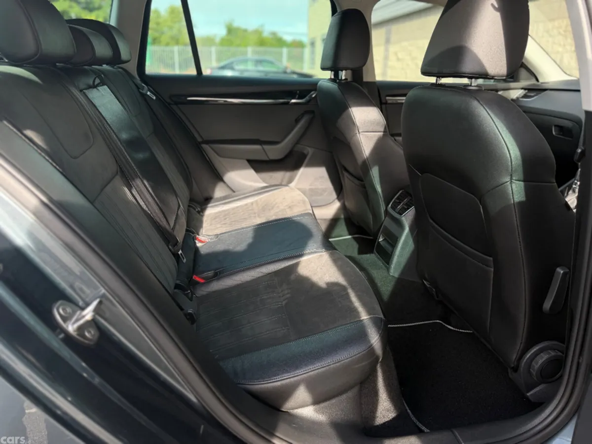 Skoda Octavia Estate, Diesel, 2018, Grey