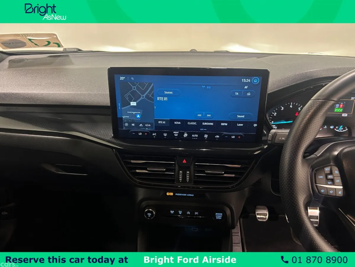 Ford Focus Hatchback, Petrol, 2024, Black