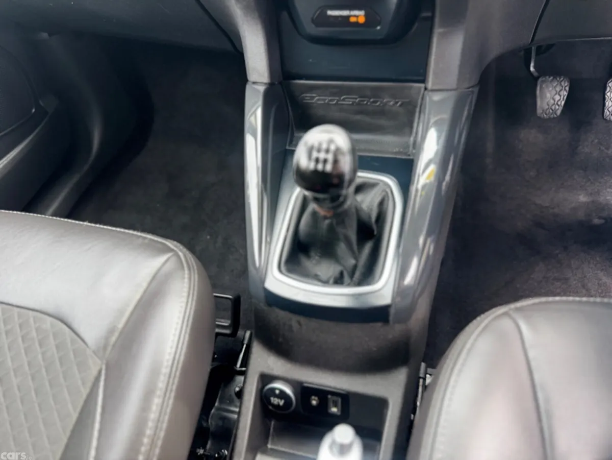 Ford EcoSport Hatchback, Diesel, 2017, Blue