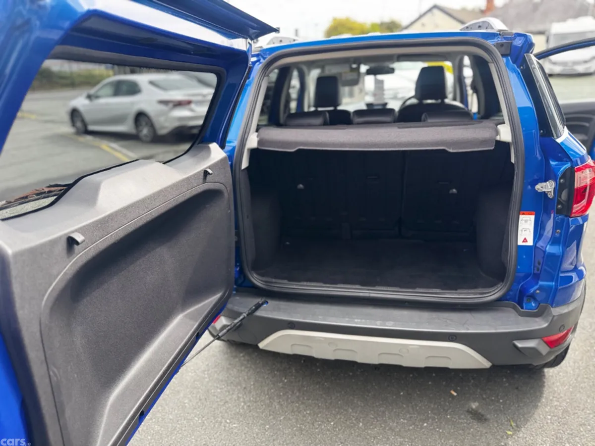 Ford EcoSport Hatchback, Diesel, 2017, Blue