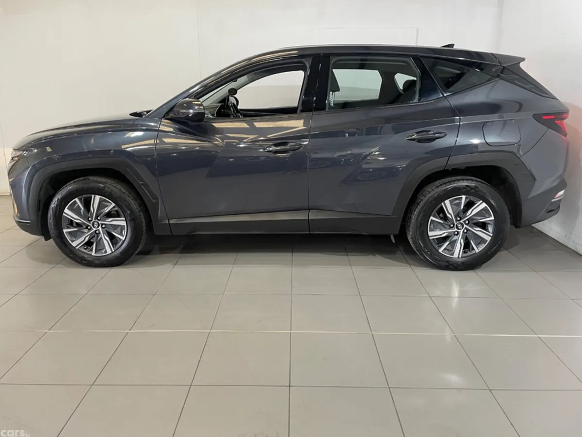 Hyundai Tucson MPV, Petrol Hybrid, 2022, Grey