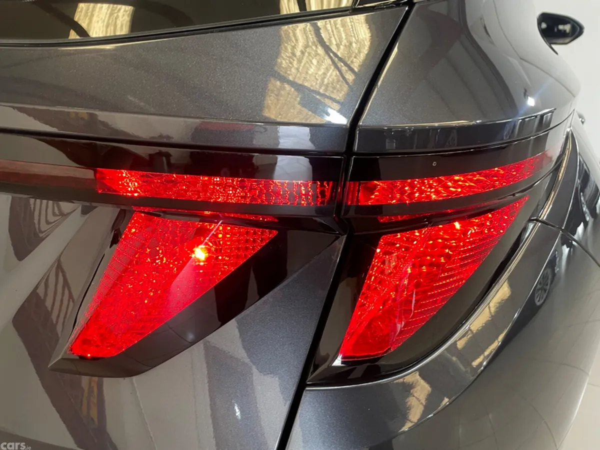 Hyundai Tucson MPV, Petrol Hybrid, 2022, Grey