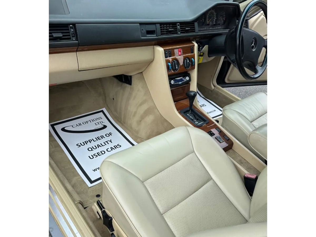 Mercedes-Benz 300 Coupe, Petrol, 1991, Black