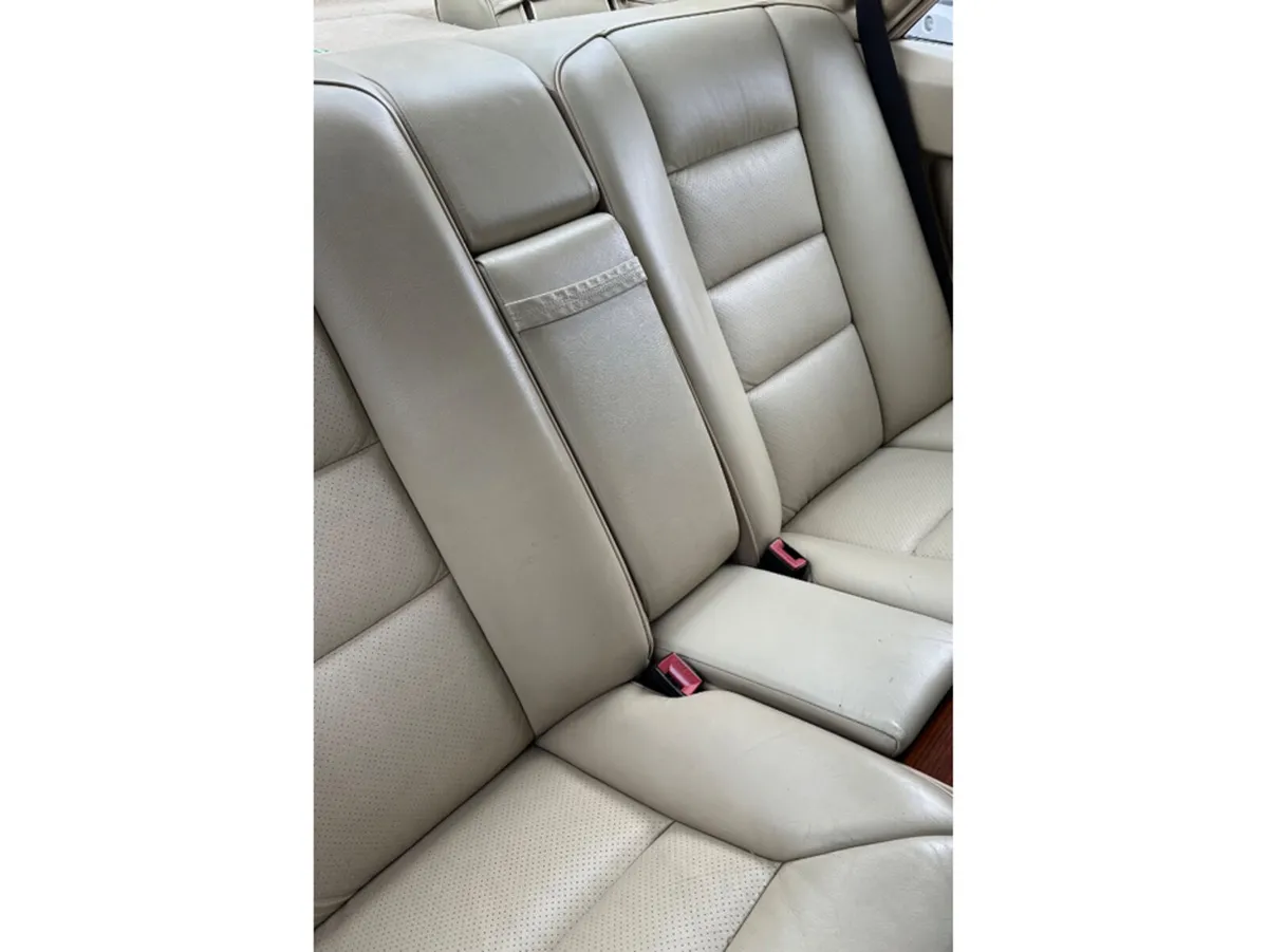 Mercedes-Benz 300 Coupe, Petrol, 1991, Black