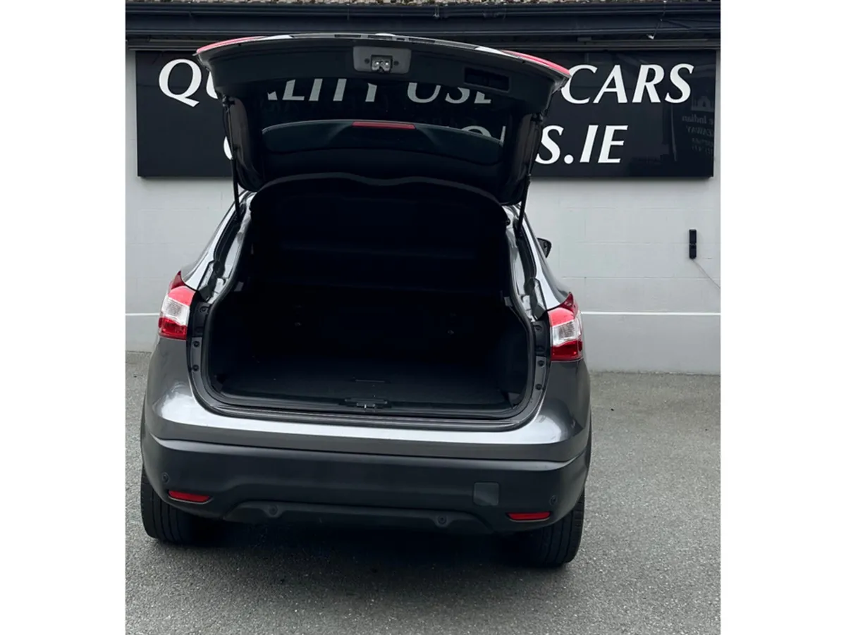 Nissan Qashqai MPV, Diesel, 2014, Grey