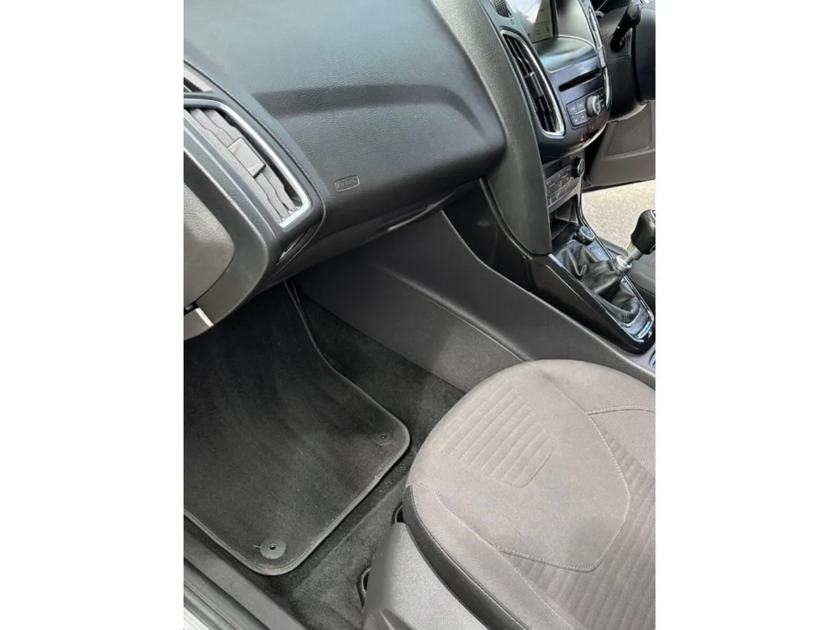 Ford Focus Saloon, Diesel, 2017, Black