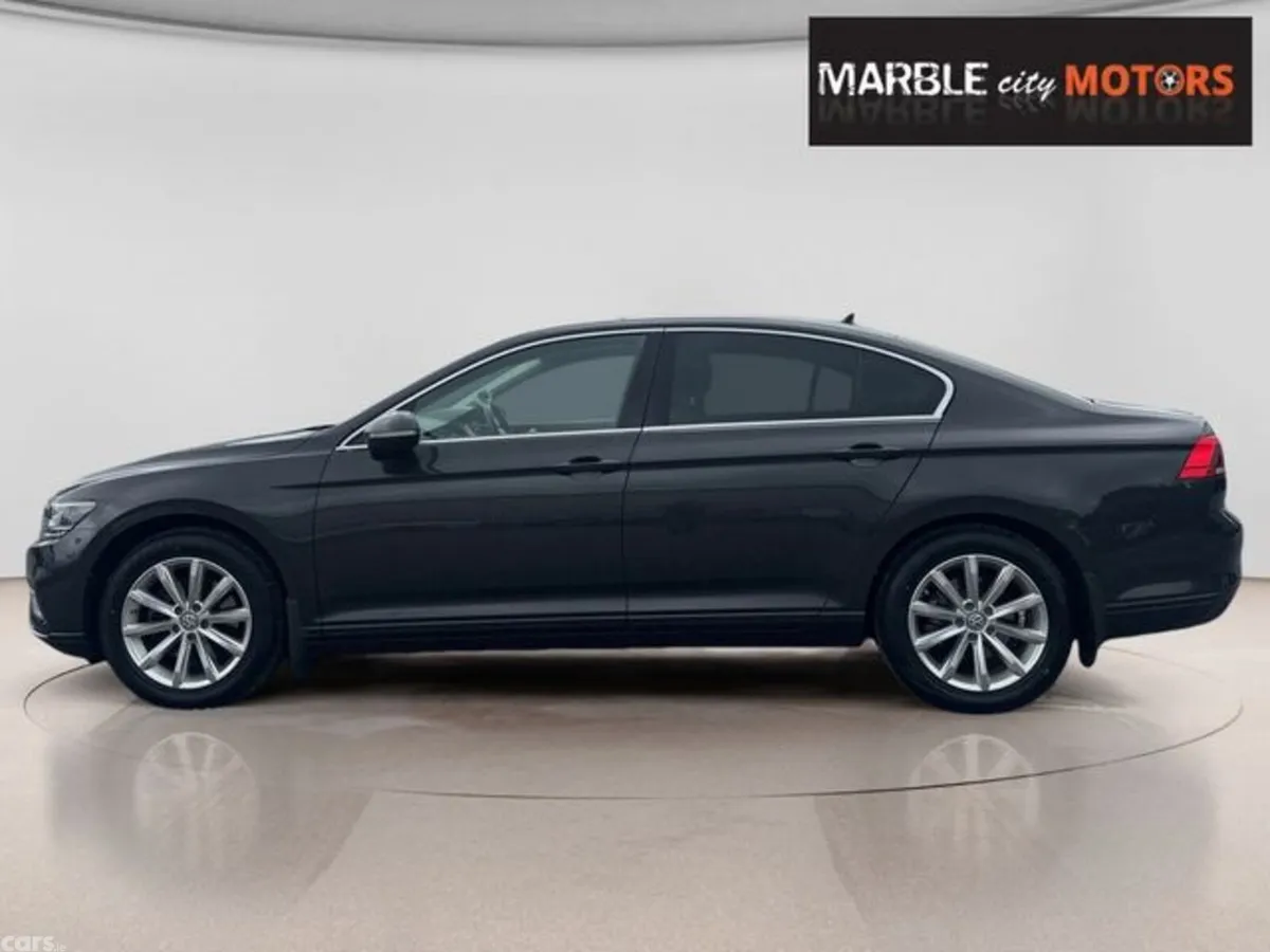 Volkswagen Passat Saloon, Diesel, 2020, Grey