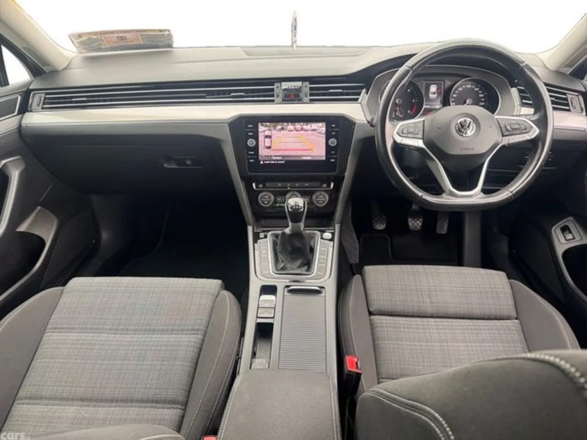 Volkswagen Passat Saloon, Diesel, 2020, Grey