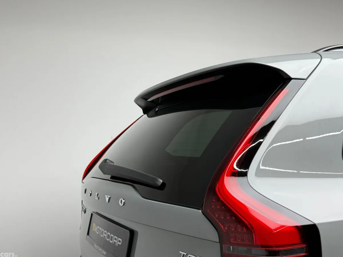 Volvo XC90 SUV, Petrol Plug-in Hybrid, 2026, Grey