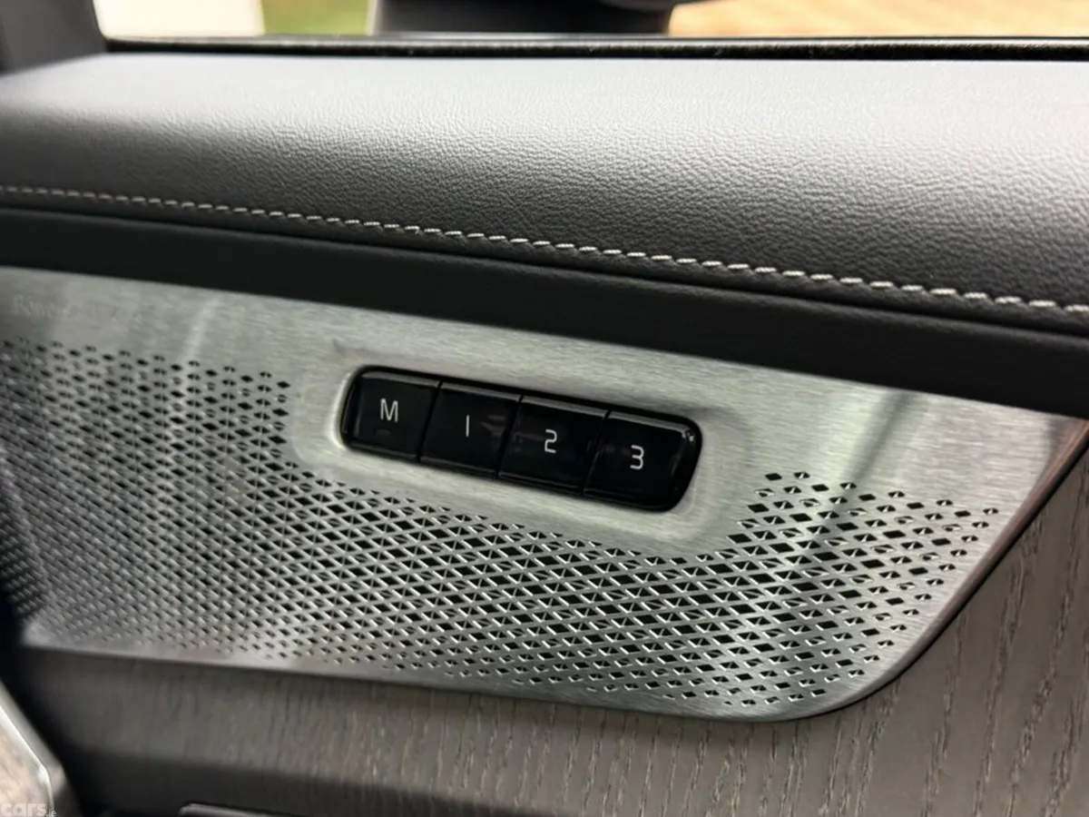 Volvo XC90 SUV, Petrol Plug-in Hybrid, 2026, Grey