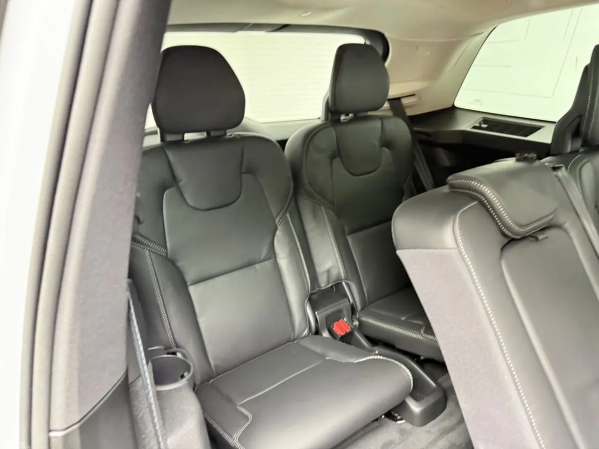 Volvo XC90 SUV, Petrol Plug-in Hybrid, 2026, Grey