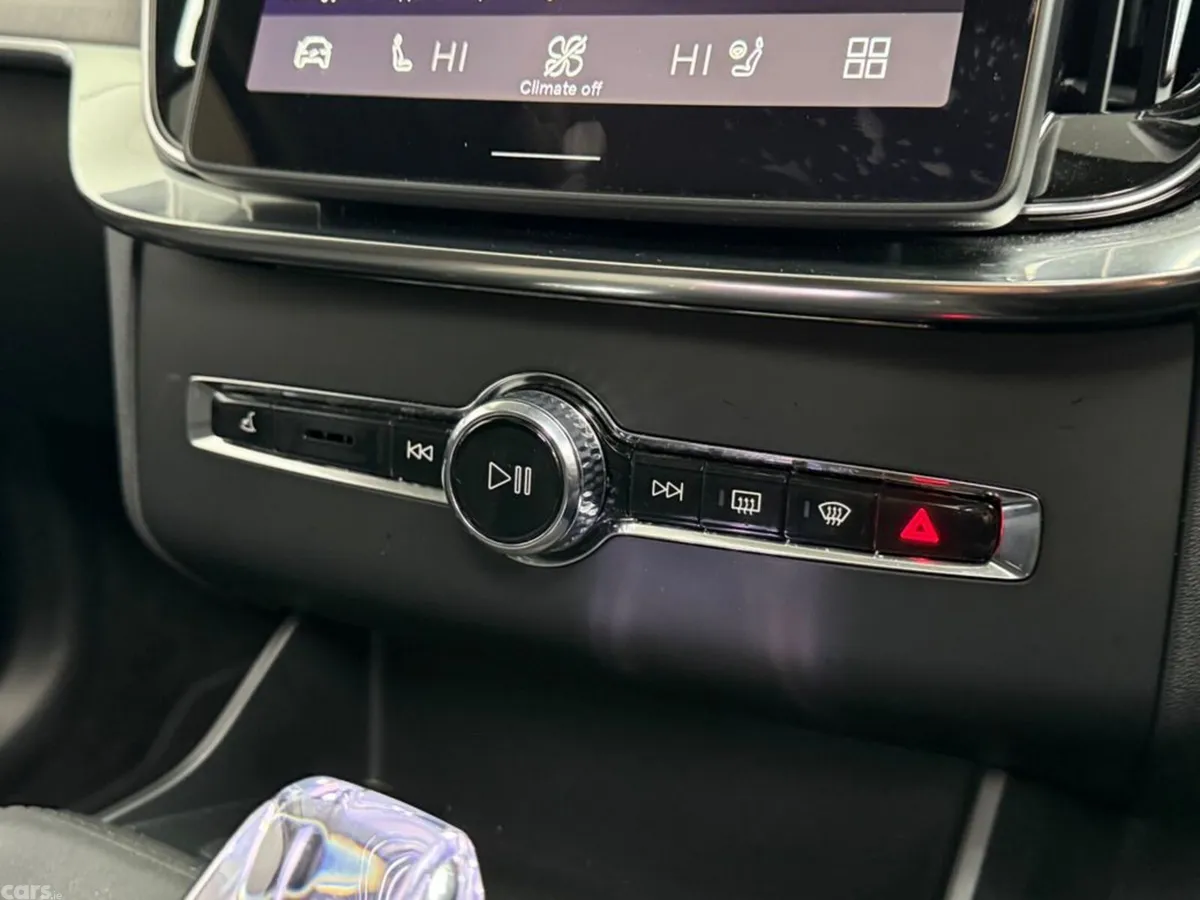 Volvo XC90 SUV, Petrol Plug-in Hybrid, 2026, Grey