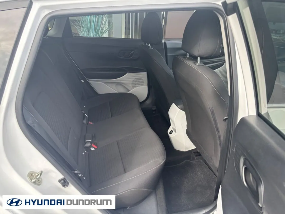 Hyundai i20 Hatchback, Petrol, 2021, White