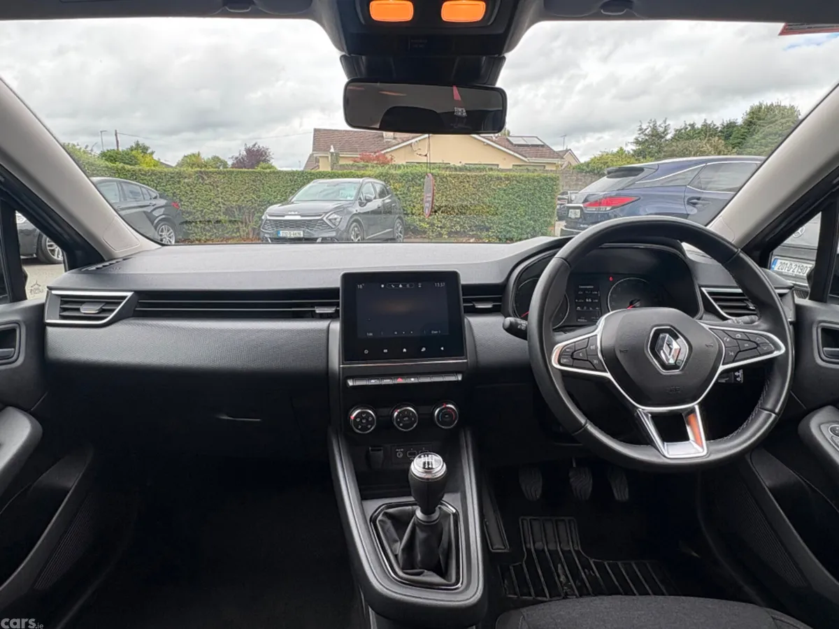 Renault Clio Hatchback, Petrol, 2023, Grey