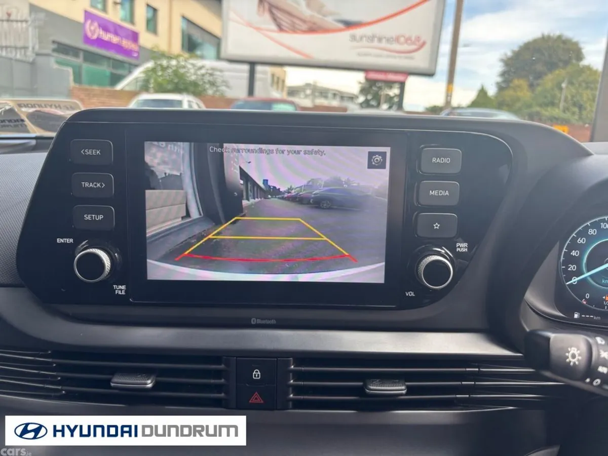 Hyundai i20 Hatchback, Petrol, 2021, White