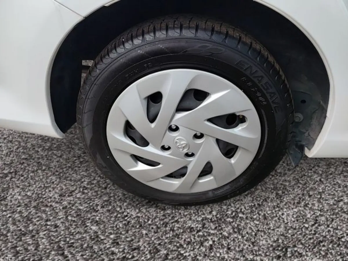 Toyota Corolla Saloon, Petrol, 2020, White