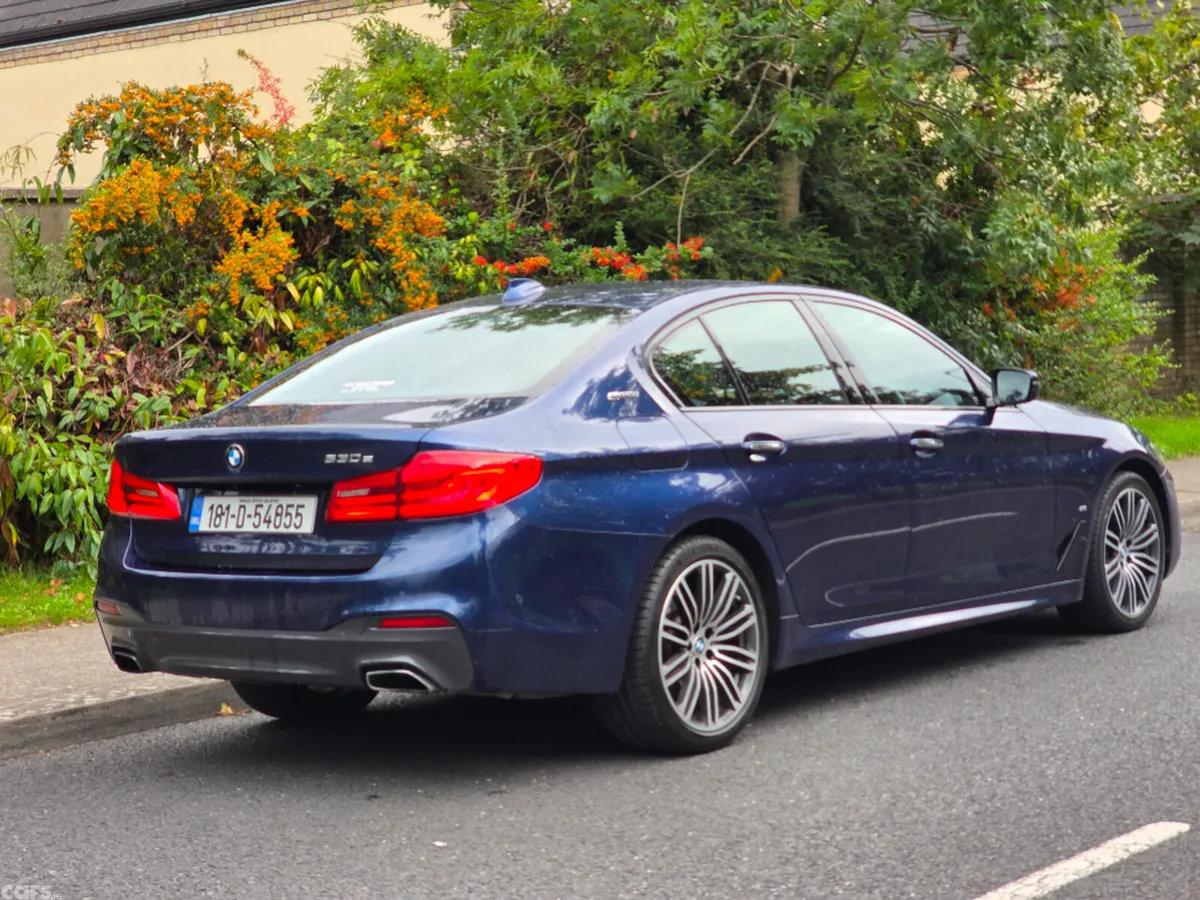 BMW 5-Series Saloon, Petrol Plug-in Hybrid, 2018, Blue