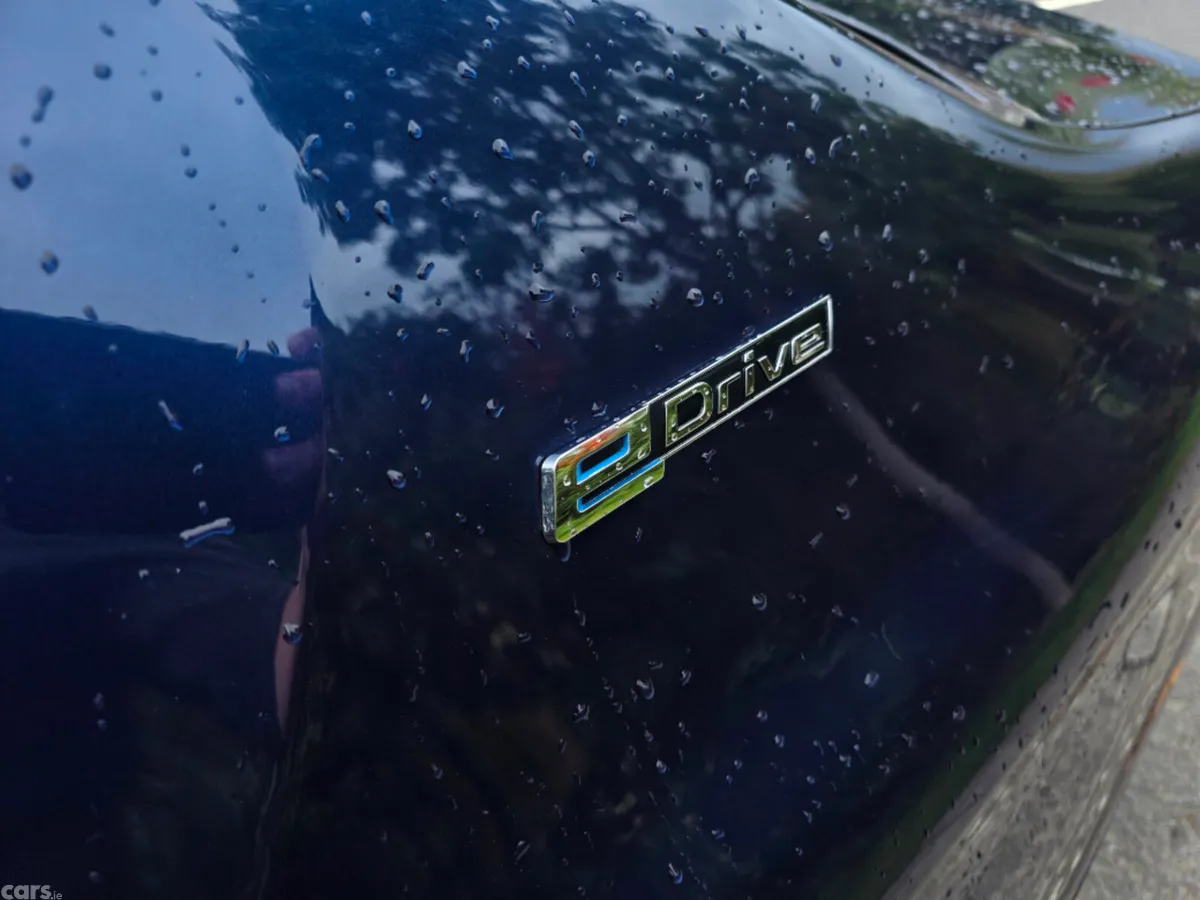 BMW 5-Series Saloon, Petrol Plug-in Hybrid, 2018, Blue