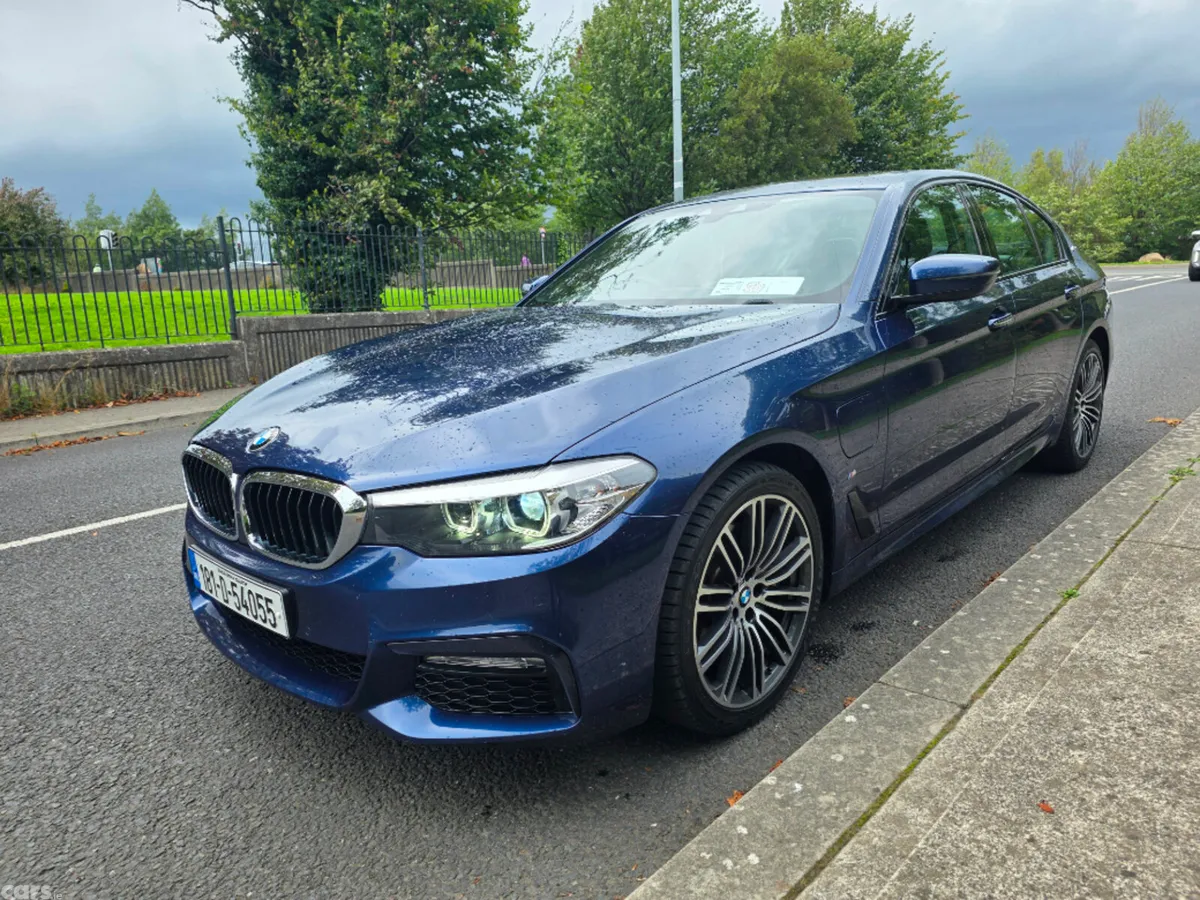 BMW 5-Series Saloon, Petrol Plug-in Hybrid, 2018, Blue