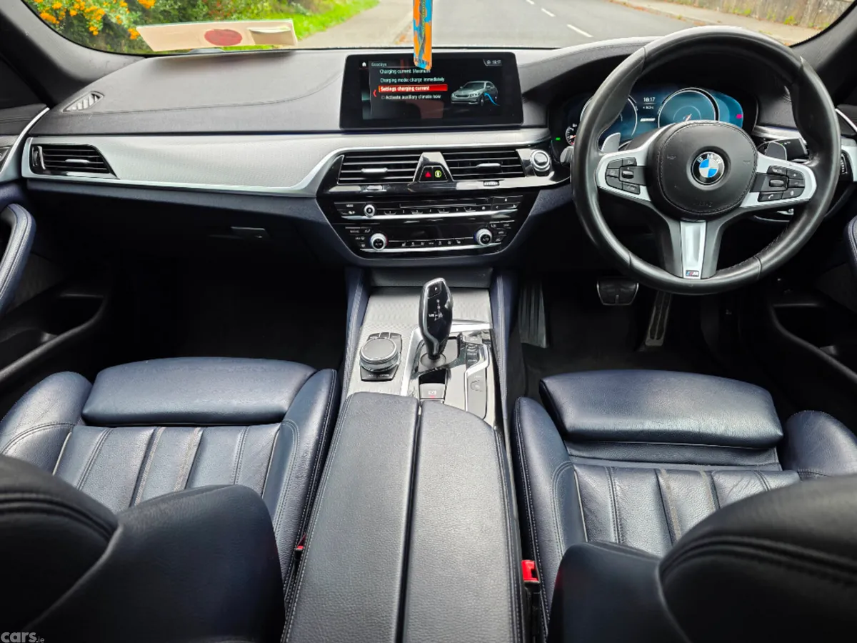 BMW 5-Series Saloon, Petrol Plug-in Hybrid, 2018, Blue