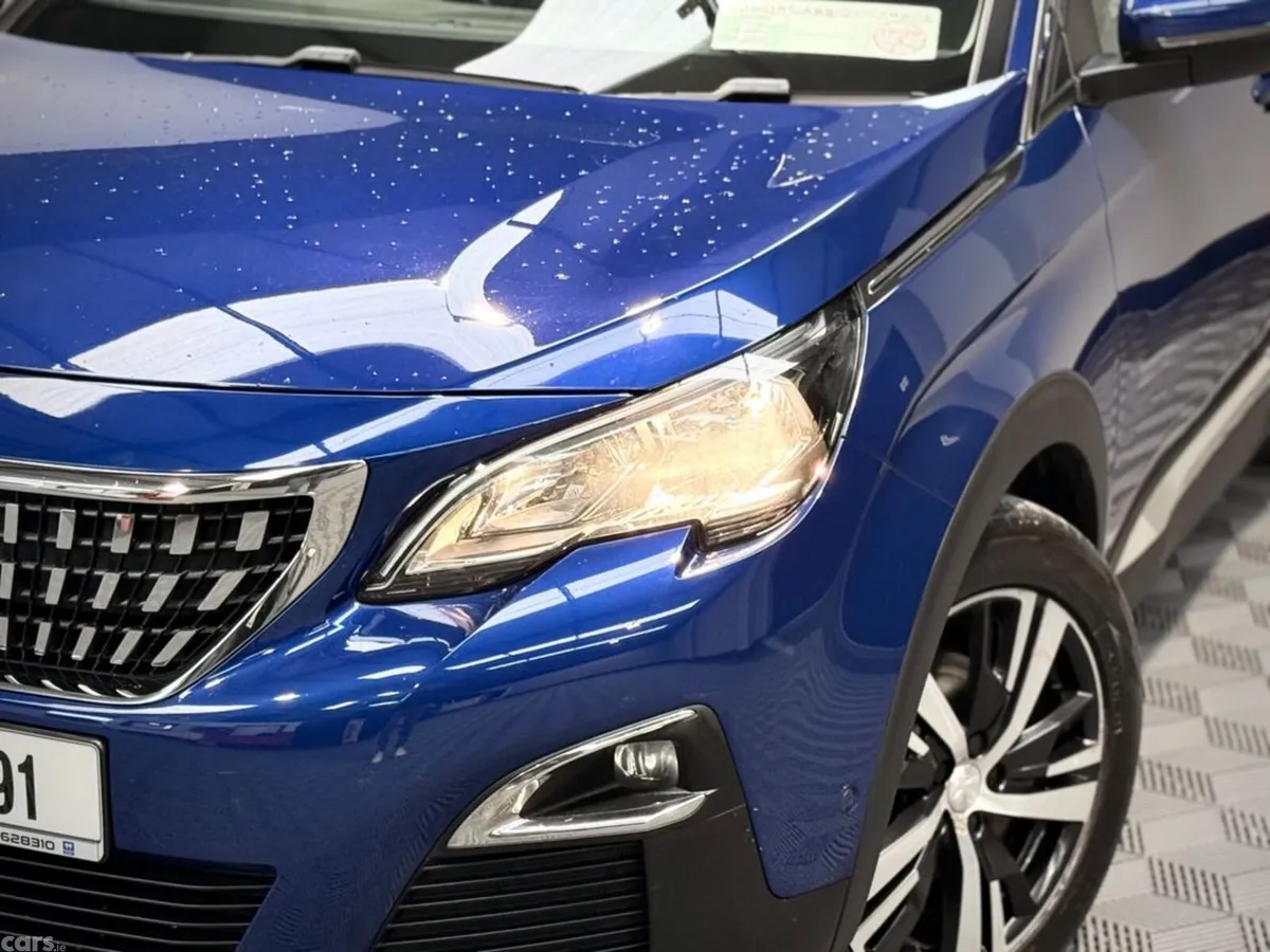 Peugeot 3008 MPV, Petrol, 2018, Blue
