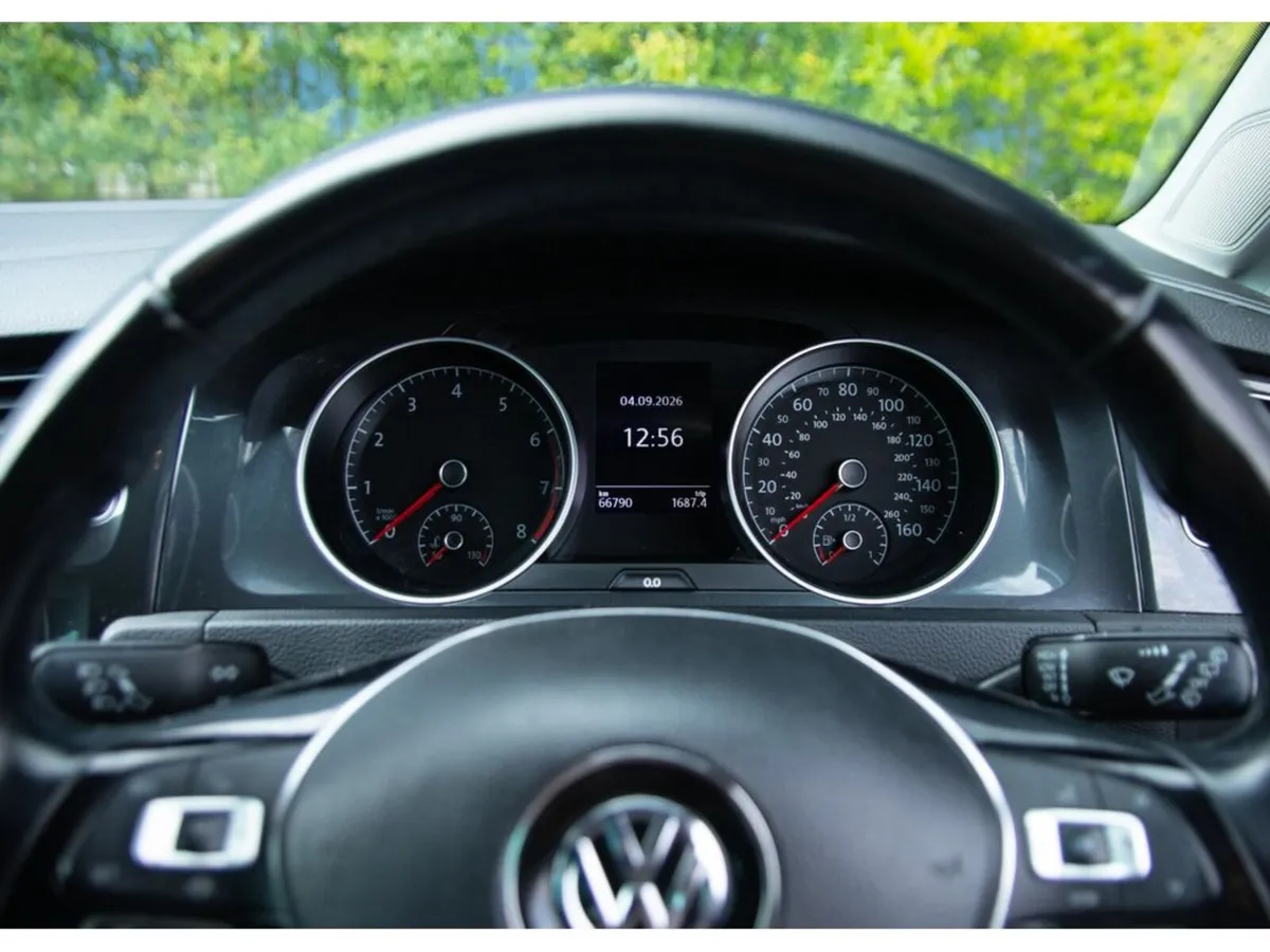 Volkswagen Golf Hatchback, Petrol, 2019, White