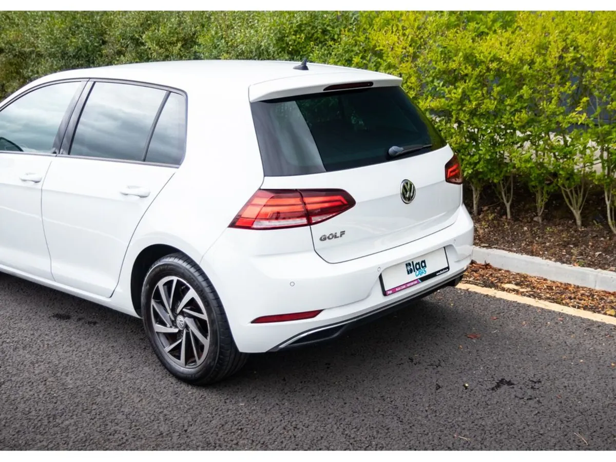 Volkswagen Golf Hatchback, Petrol, 2019, White