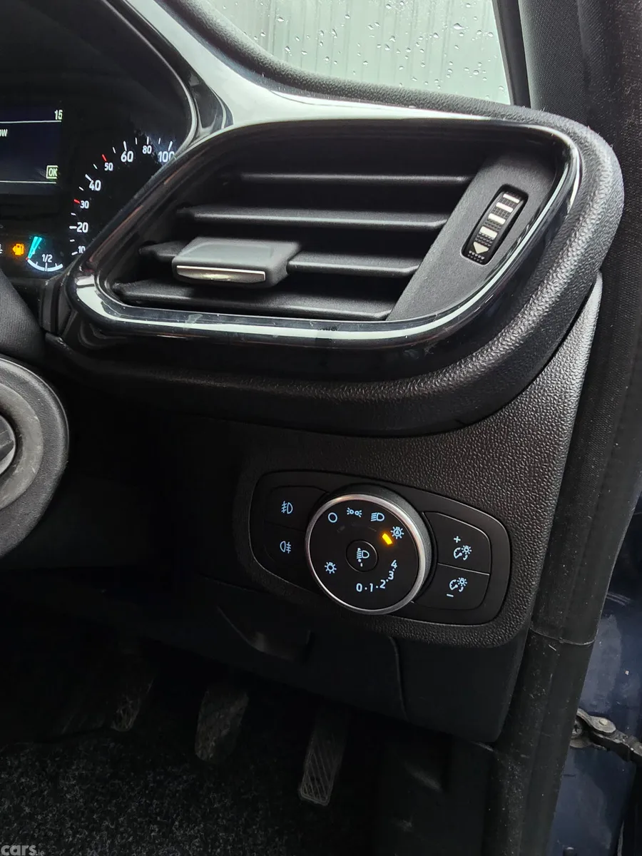 Ford Fiesta Hatchback, Petrol, 2019, Blue