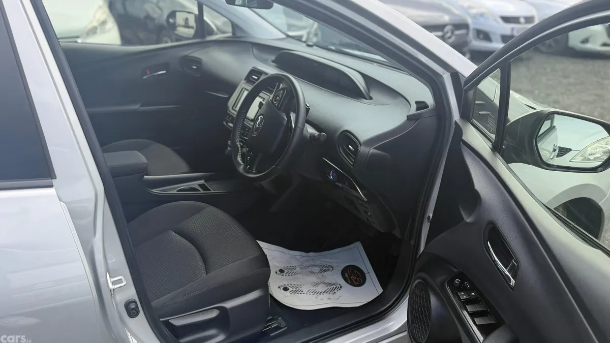 Toyota Prius Hatchback, Petrol Hybrid, 2020, Silver