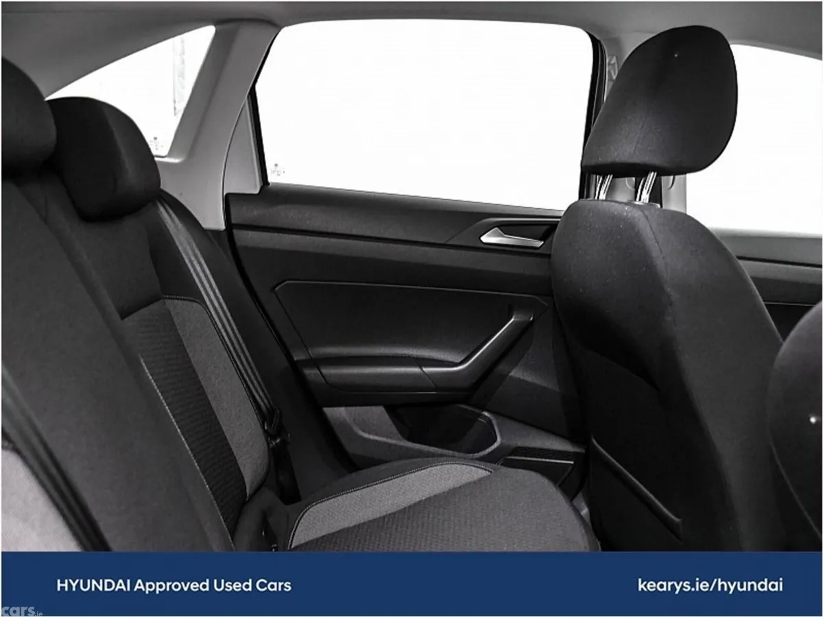 Volkswagen Taigo SUV, Petrol, 2025, Silver