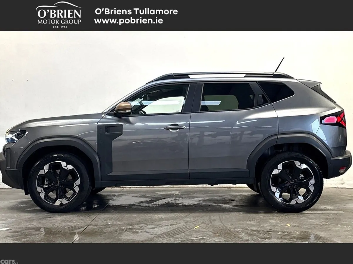 Dacia Duster SUV, Petrol Hybrid, 2026, Grey