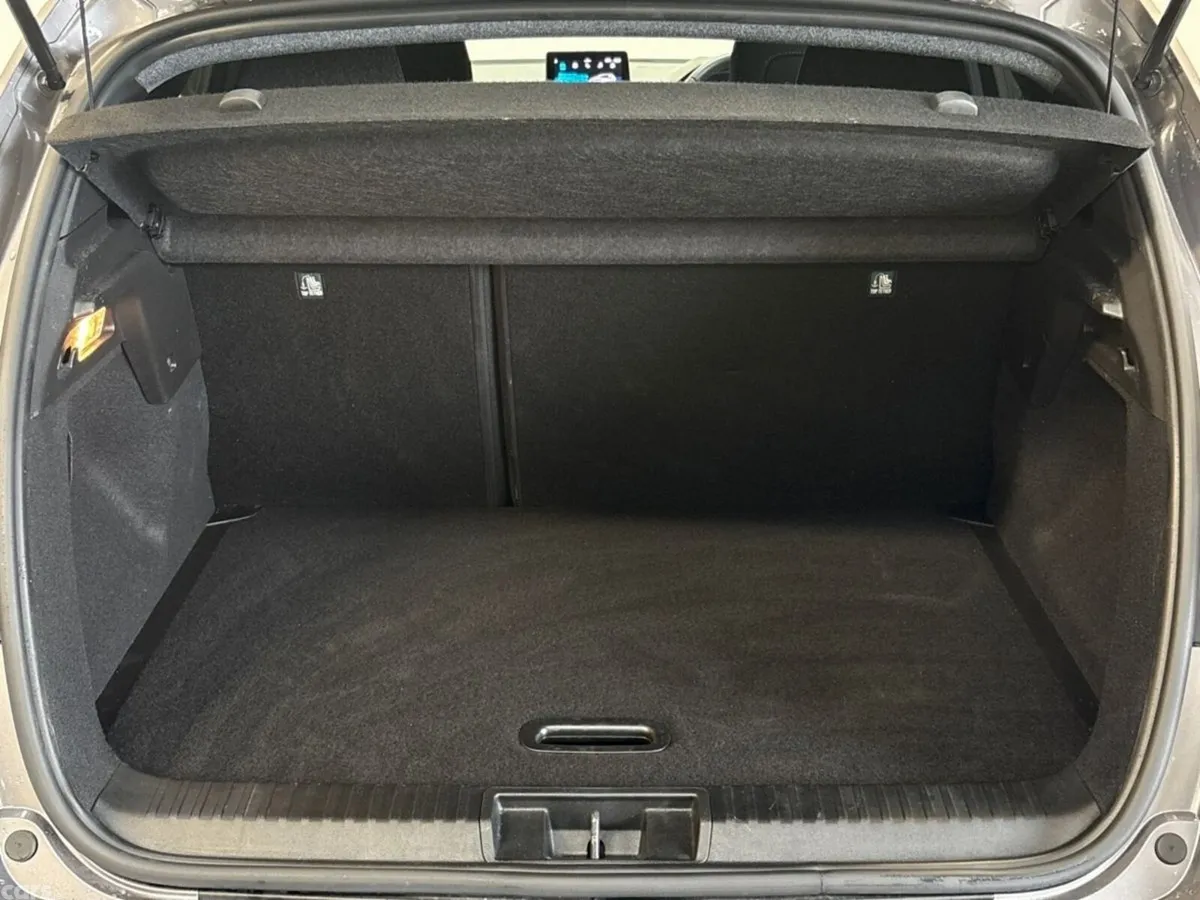 Renault Captur Hatchback, Petrol, 2025, Grey