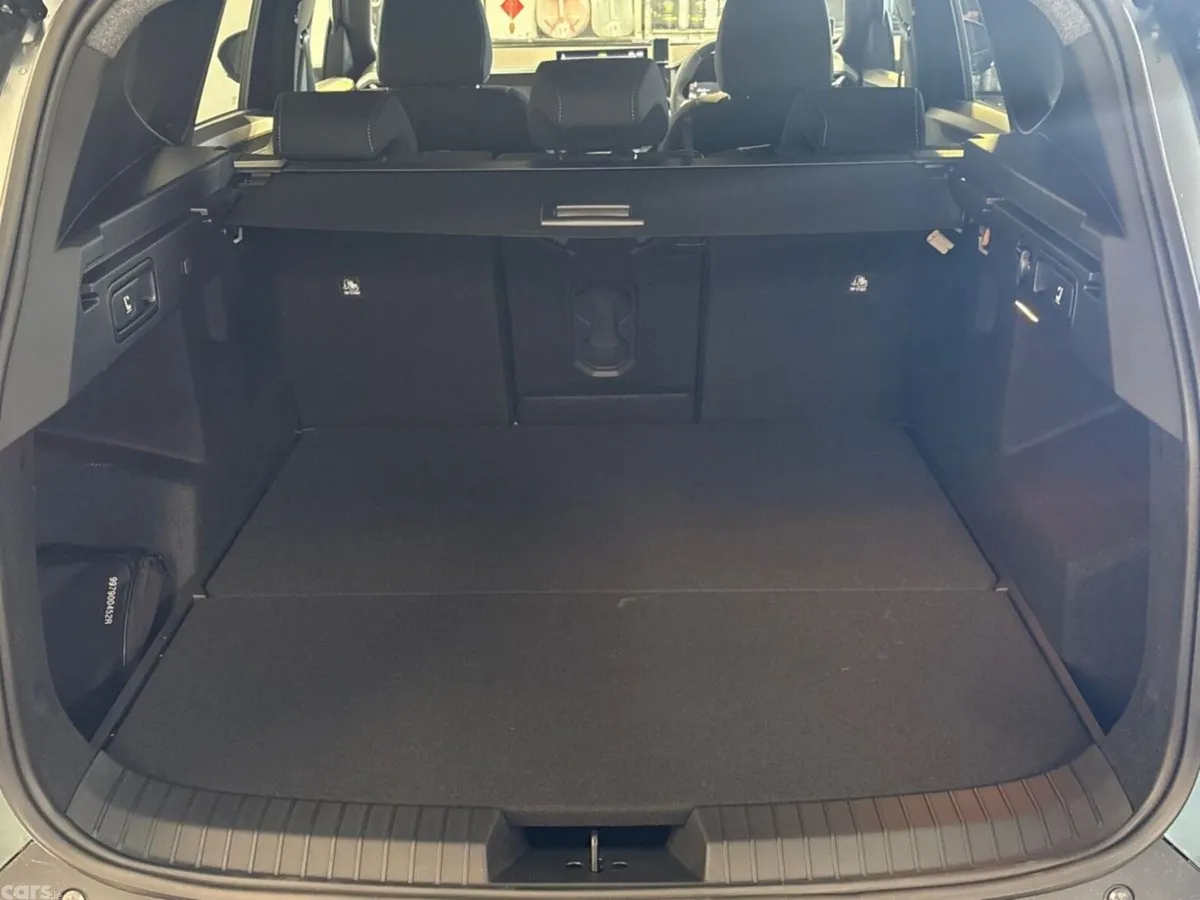 Dacia Bigster Hatchback, Petrol Hybrid, 2026, Green