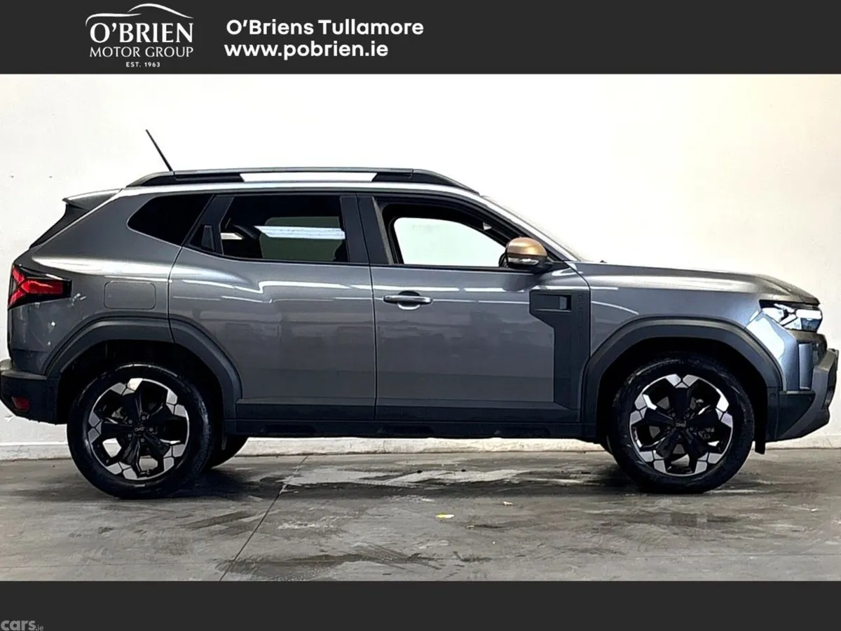 Dacia Duster SUV, Petrol Hybrid, 2026, Grey