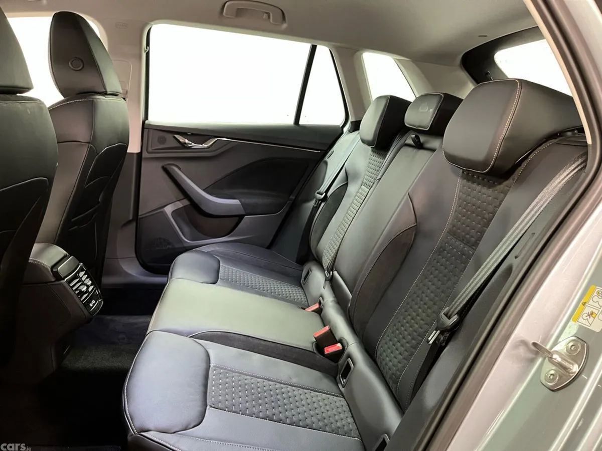 Skoda Kamiq Hatchback, Petrol, 2026, Silver