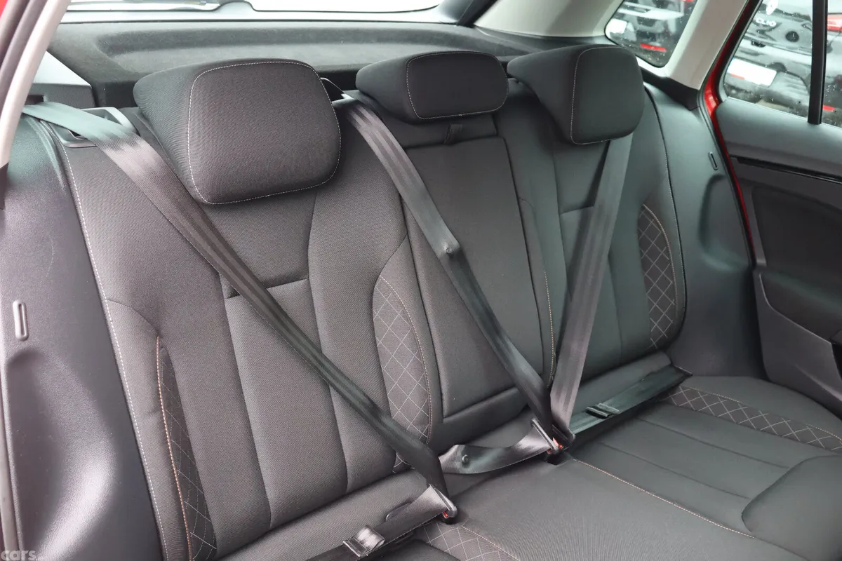 Skoda Kamiq Hatchback, Petrol, 2023, Red