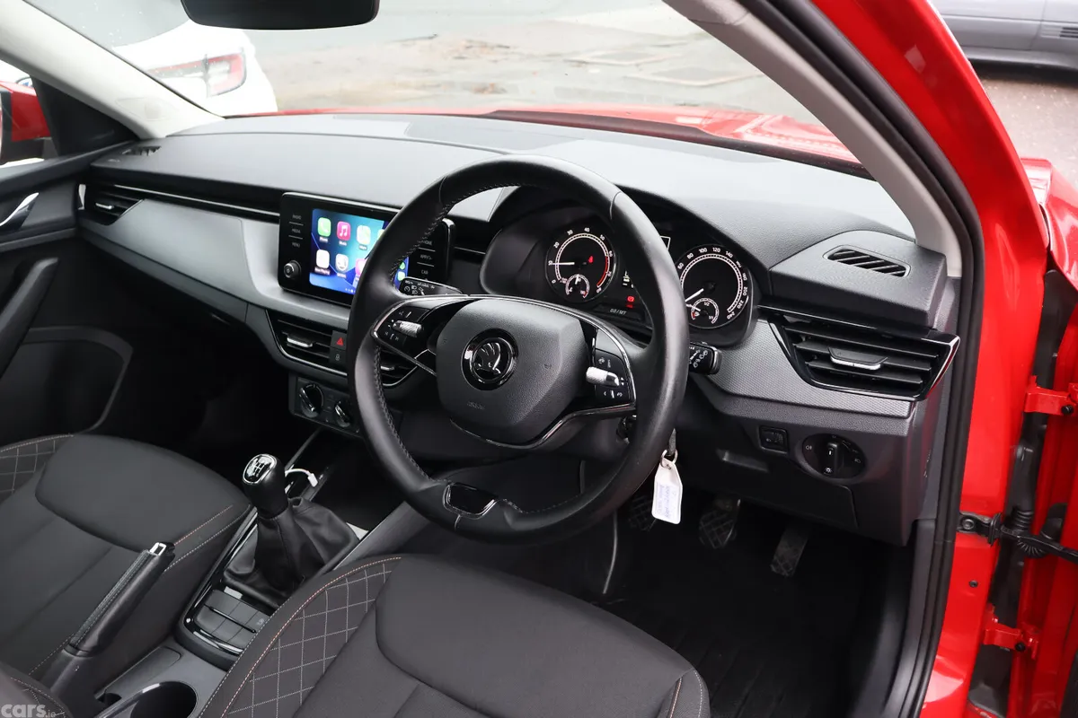 Skoda Kamiq Hatchback, Petrol, 2023, Red