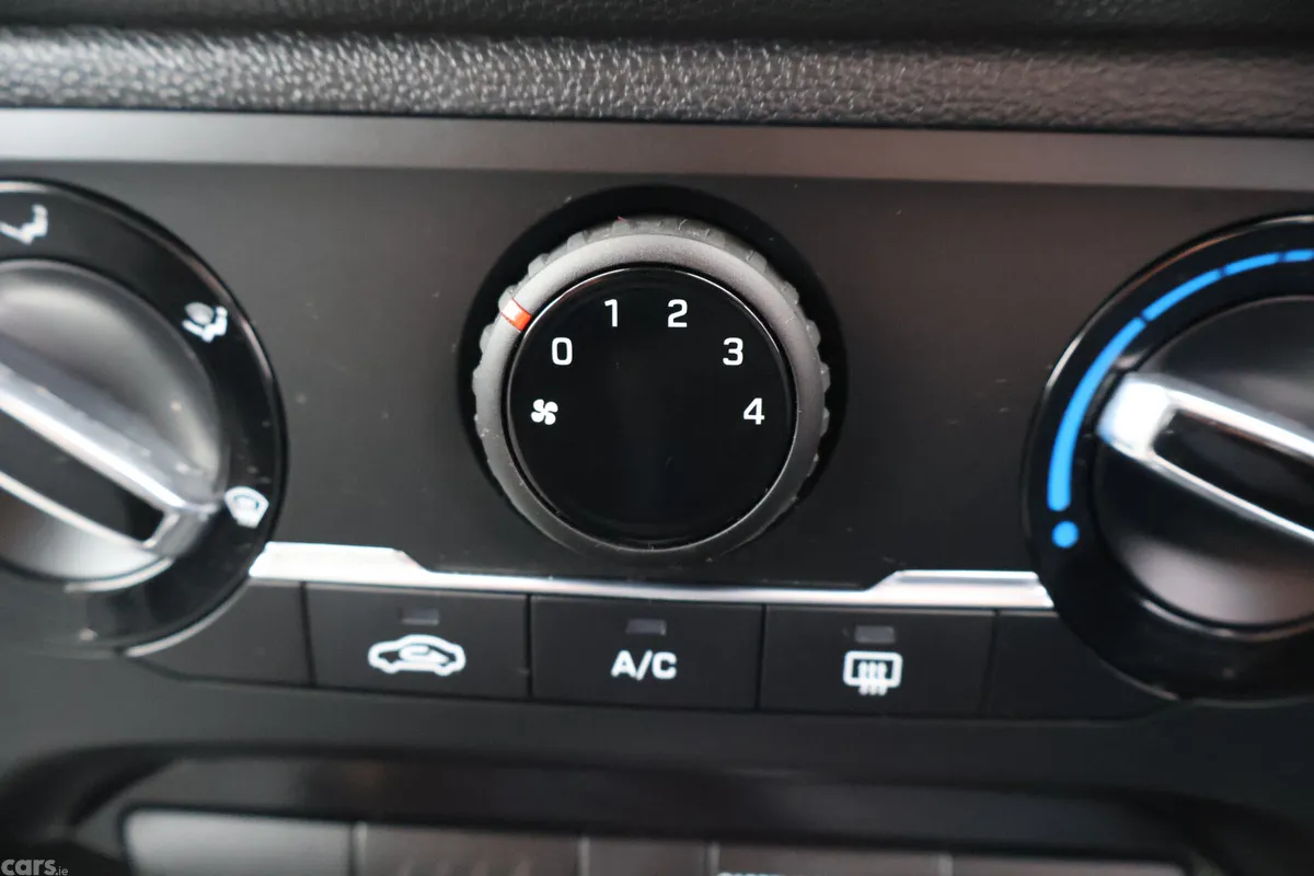 Hyundai i20 Hatchback, Petrol, 2016, Silver