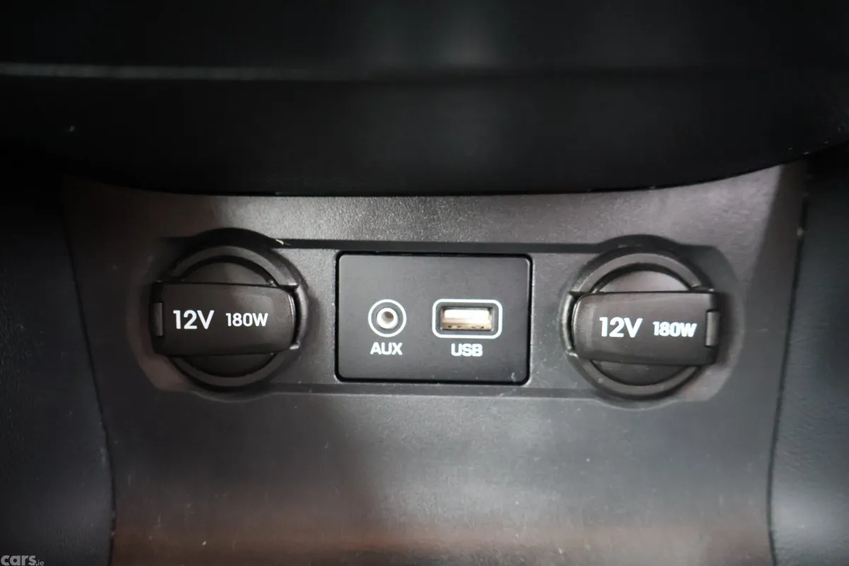 Hyundai i20 Hatchback, Petrol, 2016, Silver