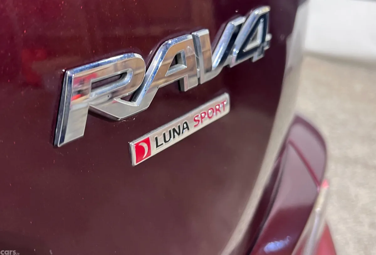 Toyota RAV4 SUV, Diesel, 2017, Red