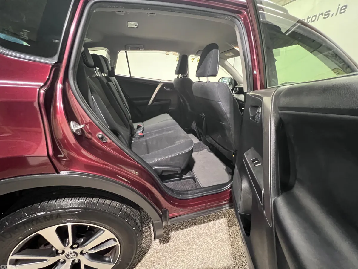 Toyota RAV4 SUV, Diesel, 2017, Red