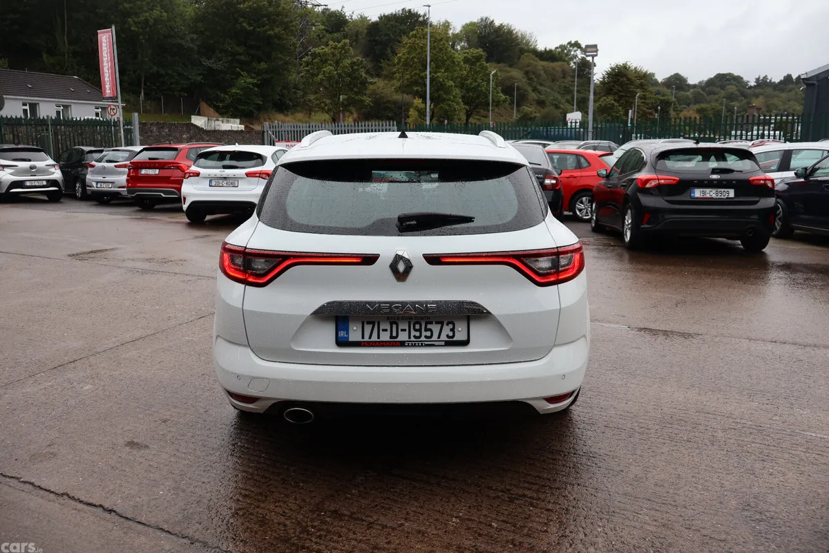 Renault Megane Estate, Diesel, 2017, White