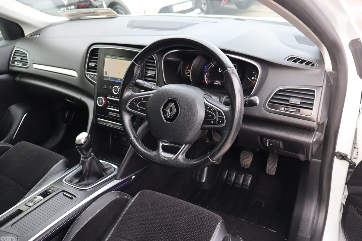 Renault Megane Estate, Diesel, 2017, White