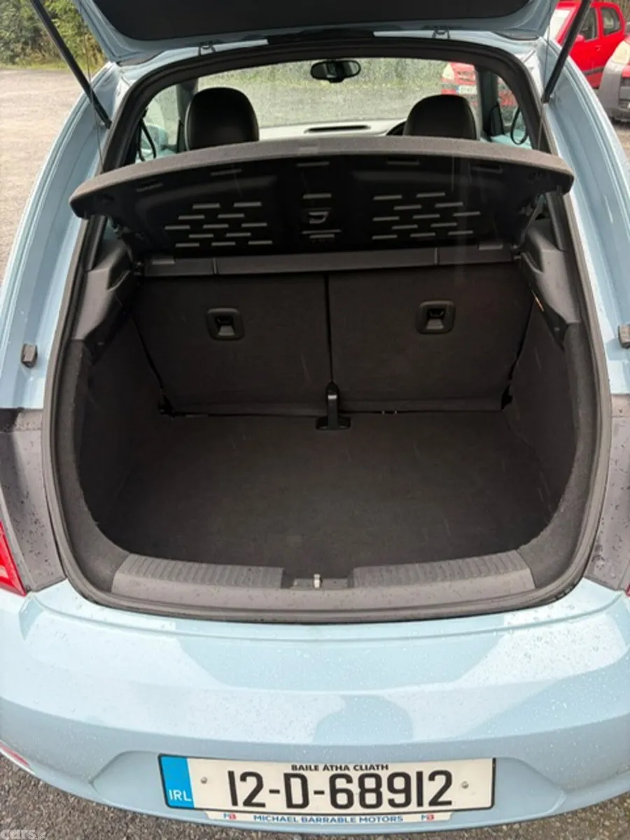 Volkswagen Beetle Hatchback, Petrol, 2012, Blue